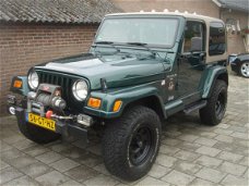 Jeep Wrangler - 4.0i Hardtop/Softtop Sahara