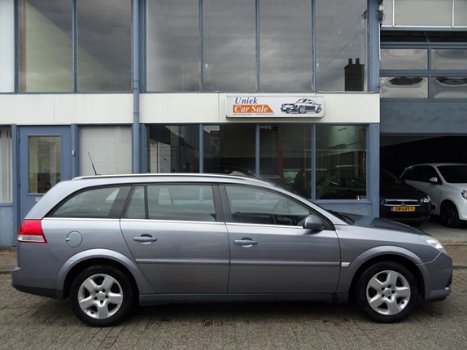 Opel Vectra Wagon - 1.8-16V Business - 1