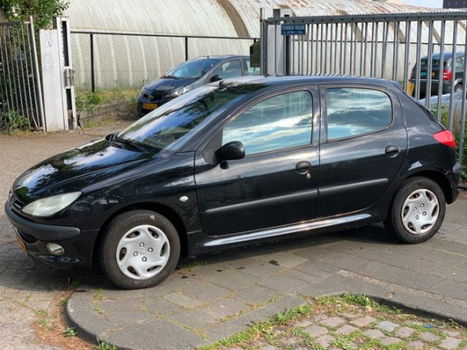 Peugeot 206 - 1.6-16V 5d airco elek ramen boordcomputer - 1