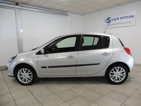 Renault Clio - 1.4-16V Dynamique Luxe / ECC / LMV - 1