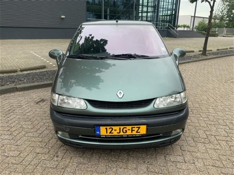 Renault Grand Espace - 2.2 dCi Expression In prijs verlaagd van 2.450, - voor 1.850, - 1