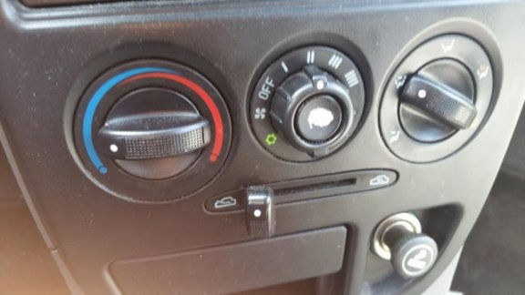 Kia Rio - 1.5 LS , Airco, Bleutooth, APK - 1