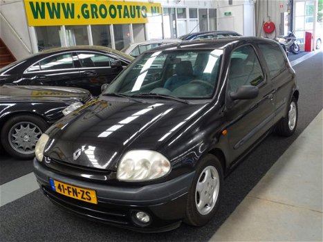 Renault Clio - 1.4-16V Si Stuurbekrachtiging - 1