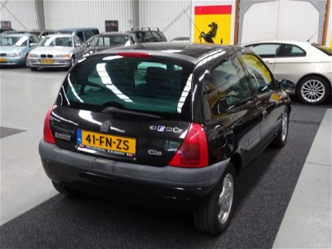 Renault Clio - 1.4-16V Si Stuurbekrachtiging - 1