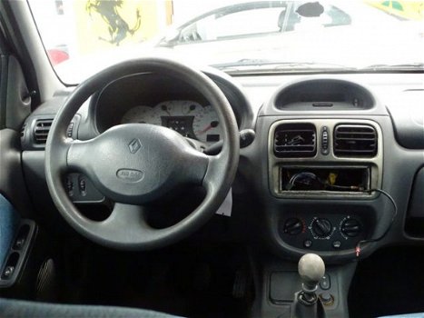 Renault Clio - 1.4-16V Si Stuurbekrachtiging - 1
