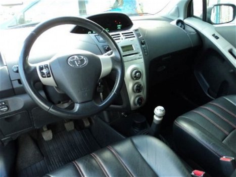 Toyota Yaris - 1.3 VVTi Linea Sol S-line - 1