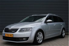 Skoda Octavia Combi - 1.6 TDI Greenline Businessline Xenon Groot-Navigatie PDC