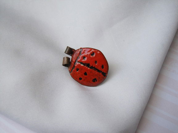 Broche koperen pin/steek lieveheersbeestje oranje emaille 2.7x2.2 cm - Afbeelding 2