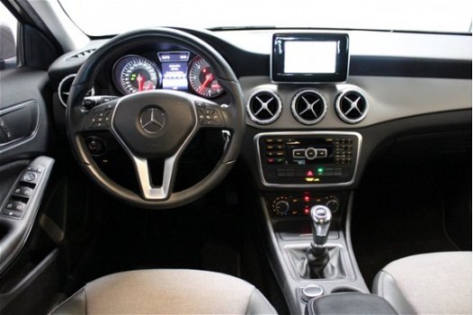 Mercedes-Benz GLA-Klasse - 200 CDI Ambition Navigatie, Half leer - 1