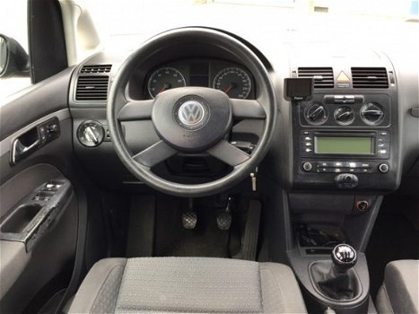 Volkswagen Touran - 1.6-16V FSI 6-BAK, AIRCO, CRUISE CONTROL, 4 ELEK-RAMEN, CENT-VERGRENDELING, RADI - 1