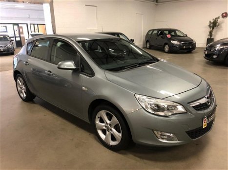 Opel Astra - 1.4 Turbo Ecotec 140pk Edition/AIRCO/AUDIO/LMV - 1