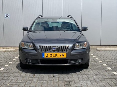 Volvo V50 - 2.0 145 PK MOMENTUM, FAMILY-LINE, ESTATE-LINE, NAVIGATIE - 1