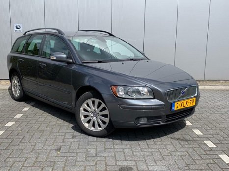 Volvo V50 - 2.0 145 PK MOMENTUM, FAMILY-LINE, ESTATE-LINE, NAVIGATIE - 1