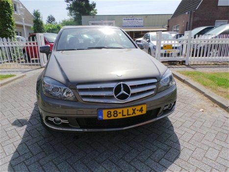 Mercedes-Benz C-klasse - 180 CGI BlueEFFICIENCY Business Class Avantgarde Navigatie - 1