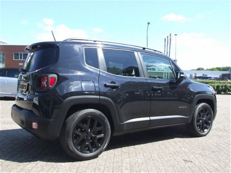 Jeep Renegade - 1.6 110pk Dawn of Justice / Black Edition - 1