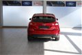 Ford Focus - 1.6 ECOBST 150PK TITANIUM TREKHAAK 150OKG NAVI - 1 - Thumbnail