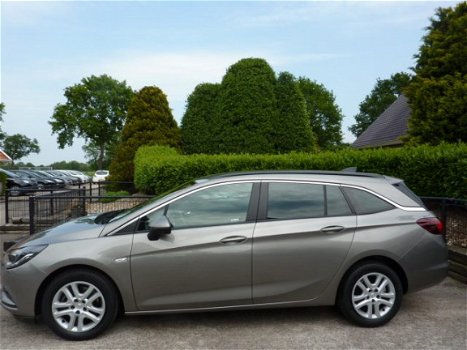 Opel Astra Sports Tourer - 1.6 CDTI Business+ - 1