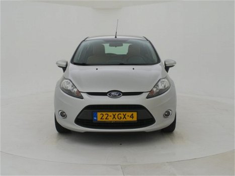 Ford Fiesta - 1.6 TDCi 5-DEURS + LEDER / NAVIGATIE / L.M. VELGEN - 1