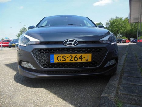 Hyundai i20 - 1.2 HP i-Motion Comfort Nw type Cruise control | Climate control | radio/cd | centrale - 1