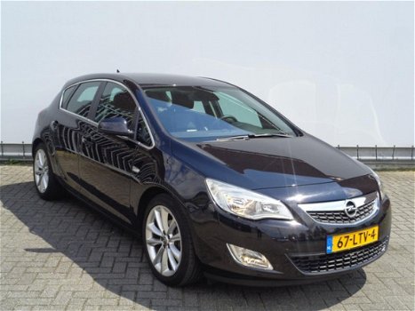 Opel Astra - 1.6 115pk Cosmo 5 deurs Automaat - 1