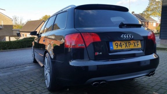 Audi S4 - Zeer mooie S4 4.2 v8 origineel nl Nap 165000dkm schuifdak - 1