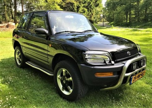 Toyota FunCruiser RAV4 - 2.0i 4WD. LM Velgen. Nwe APK. BJ'1996 - 1