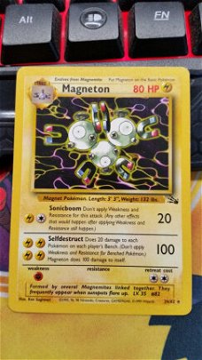 Magneton  26/62  Rare  Fossil  licht-gebruikt