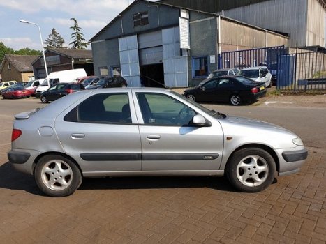 Citroën Xsara - 1.8i-16V Exclusive - 1