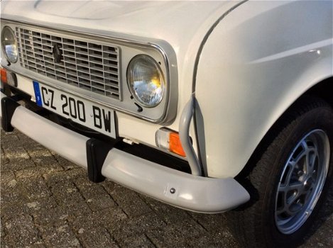 Renault 4 - R 4 GTL CLAN bouwjaar 1987 - 1