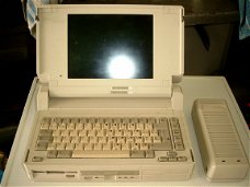 VINTAGE COMPAQ SLT286 LAPTOP