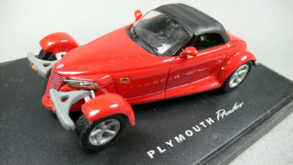 1:43 UH Plymouth Prowler concept rood met softtop - 2