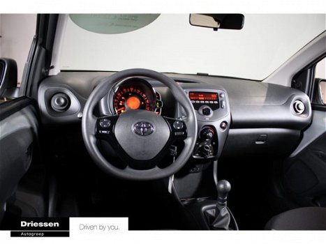 Toyota Aygo - 1.0 VVT-I X-FUN ( Airco - Elektrische ramen ) - 1