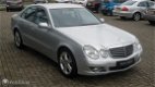 Mercedes-Benz E-klasse - 200 K. Avantgarde automaat, 2e eigenaar, dealer onderhouden, zeer net, - 1 - Thumbnail