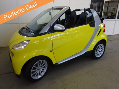 Smart Fortwo cabrio - 1.0 mhd Passion Leer Airco - 1