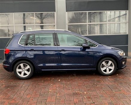 Volkswagen Golf Sportsvan - 1.2 TSI Highline Automaat, 16inch, Navi, Cruise 2014 Dealer onderhouden - 1