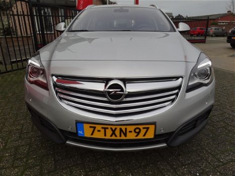 Opel Insignia Country Tourer - 1.6Turbo 170Pk (ECC/NAVI/TRHK) - 1