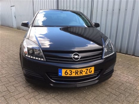 Opel Astra GTC - 1.4 16V 2005 - 1