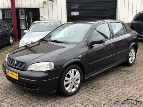 Opel Astra - 1.6-16V Edition - 1