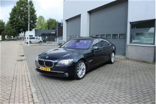 BMW 7-serie - 750Li High Executive Softclose / 4 zone Airco / Rolgordijnen / Camera / Keyless Go
