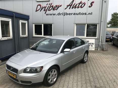 Volvo S40 - 2.0D Momentum - 1