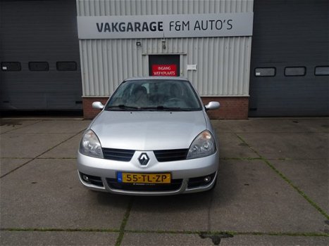 Renault Clio - 1.2-16V Campus - 1