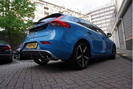 Volvo V40 - 2.0 D4 R-Design Business - 1