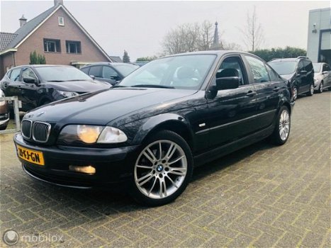 BMW 3-serie - - 318i Executive Audio / Climate / LM - 1