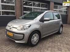 Volkswagen Up! - 1.0 move up BlueMotion Navi PDC 5 drs