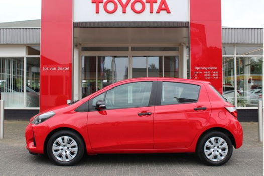 Toyota Yaris - 1.5 VVT-i Comfort 5 DEURS/ BLUETOOTH/ AIRCO/ SAFETY SENSE - 1