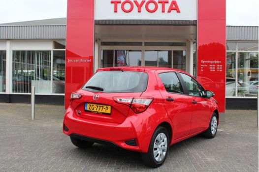 Toyota Yaris - 1.5 VVT-i Comfort 5 DEURS/ BLUETOOTH/ AIRCO/ SAFETY SENSE - 1