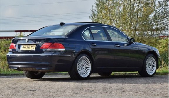 BMW 7-serie - 750i Edition / massage stoelen / Lederen bekleding / stoelverwarming / 19 inch velgen - 1