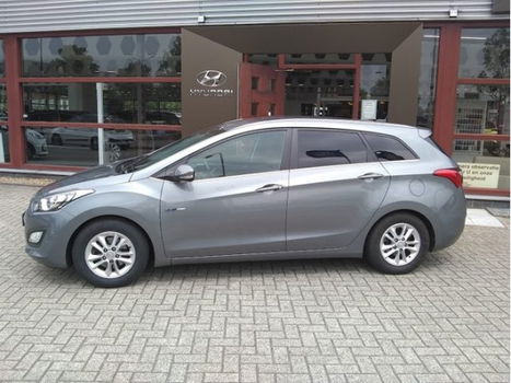 Hyundai i30 Wagon - 1.6 CRDi Bns Ed. Navi | Climate & Cruise Control | Trekhaak - 1