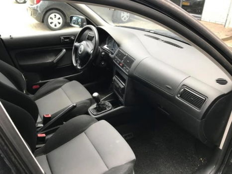 Volkswagen Golf - 1.6-16V Comfortline 1jaar apk/AIRCO/ NAP/ elek ramen/NIEUWE BLOK 168000 KM - 1