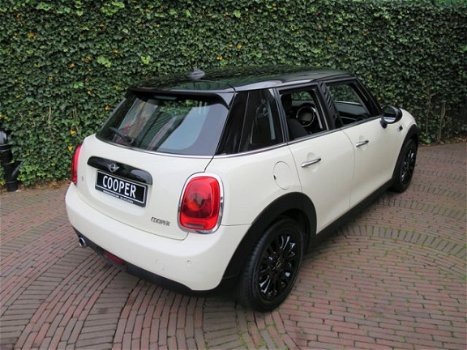 Mini Mini Cooper - 1.5 5-deurs F55 met Navigatie, Bluetooth, Climate control, PDC - 1